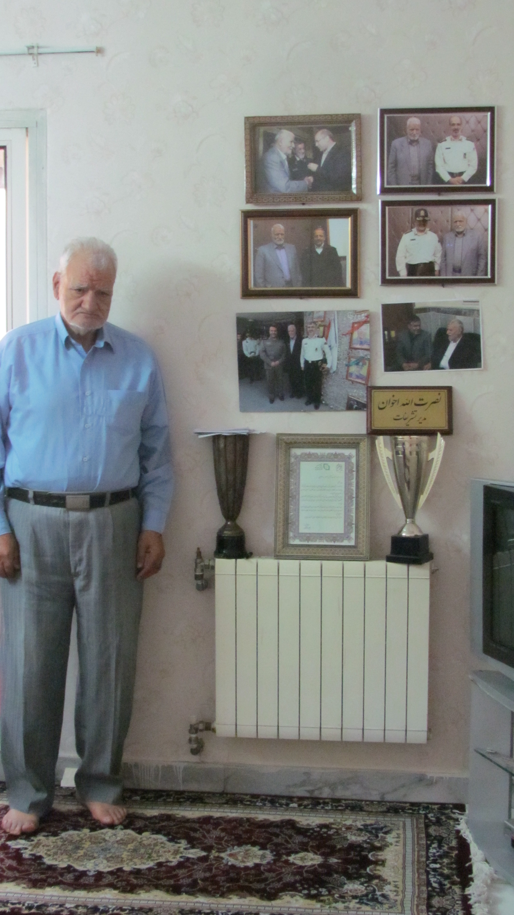 بازنشسته نصراله اخوان نیا بازنشسته نصراله اخوان نیا