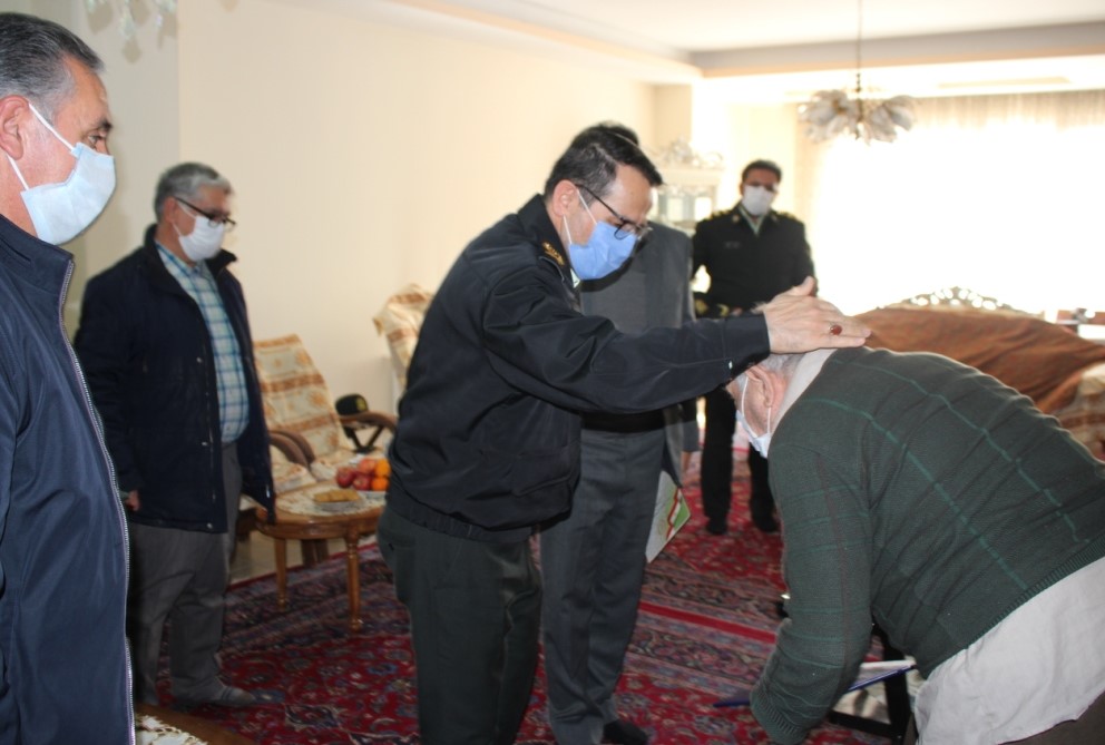 دیدار با سرهنگ بازنشسته امیر مسعودی دیدار با سرهنگ بازنشسته امیر مسعودی