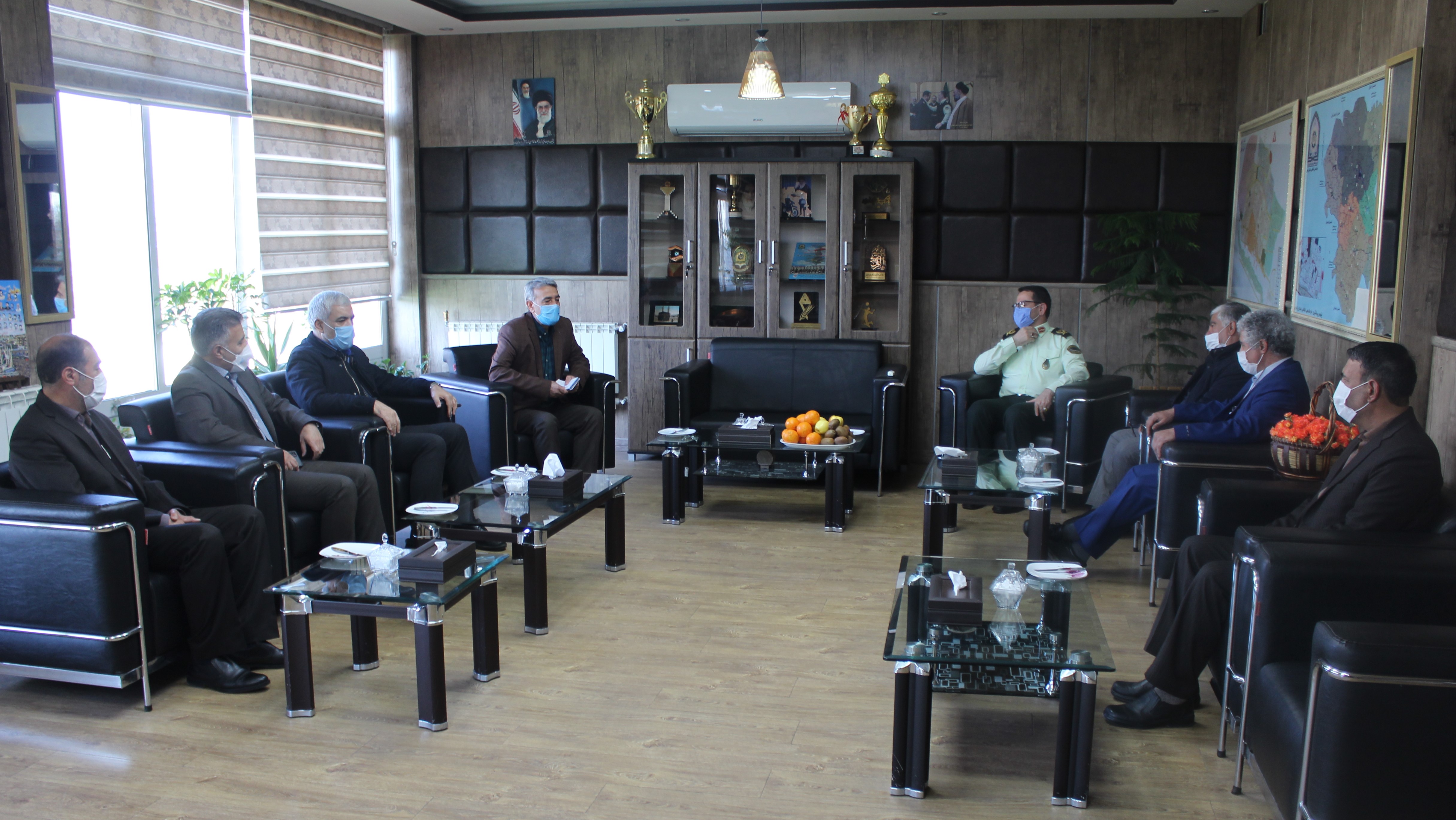 دیدار رئیس کانون بازنشستگان استان زنجان با فرمانده انتظامی استان دیدار رئیس کانون بازنشستگان استان زنجان با فرمانده انتظامی استان