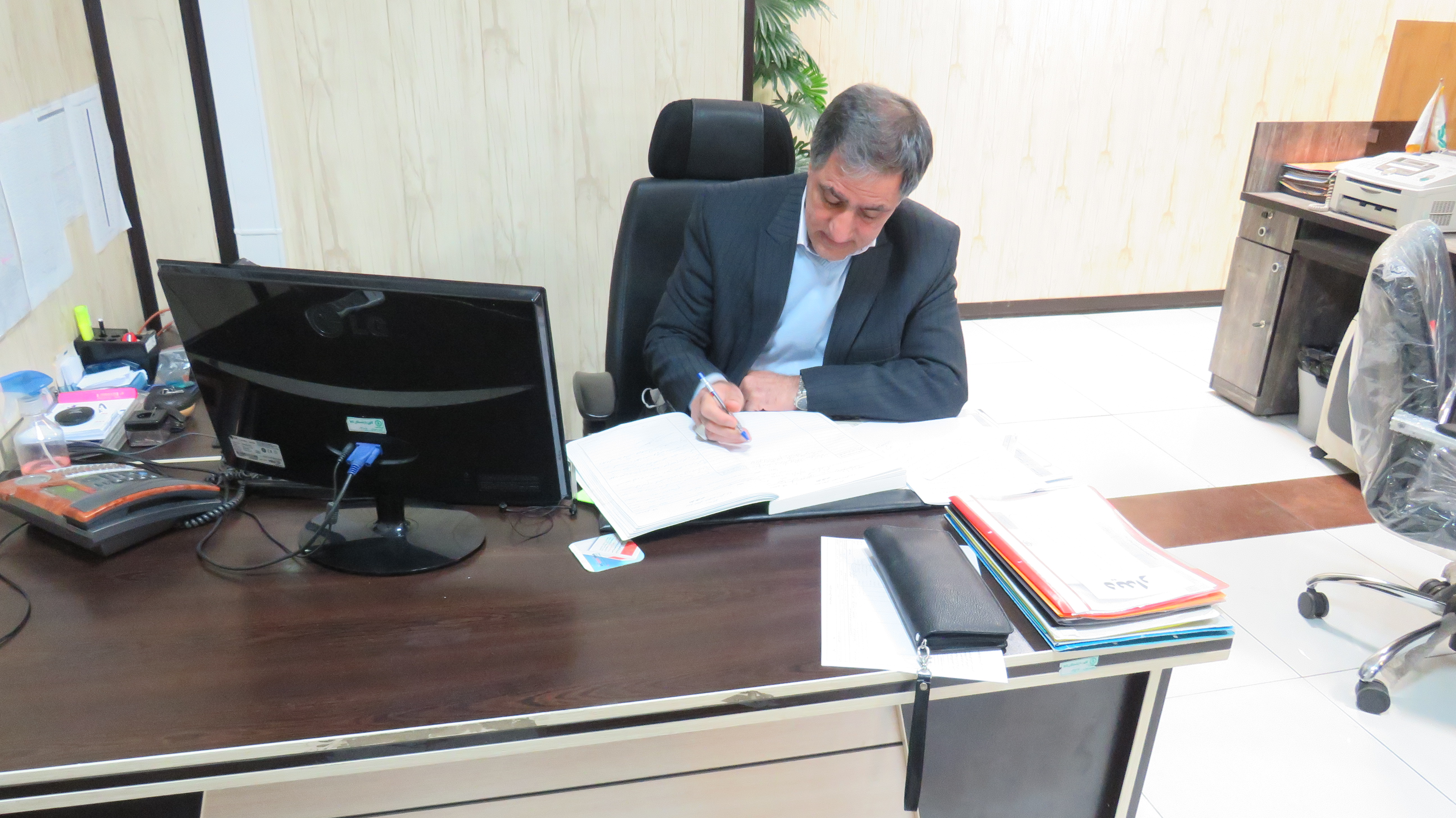 ﺑﺎزدﯾﺪ ریاست ﮐﺎﻧﻮن بازنشستگان تهران بزرگ از دﻓﺘﺮ ﻧﻤﺎﯾﻨﺪﮔﯽ مرکزی کانون ﺑﺎزدﯾﺪ ریاست ﮐﺎﻧﻮن بازنشستگان تهران بزرگ از دﻓﺘﺮ ﻧﻤﺎﯾﻨﺪﮔﯽ مرکزی کانون