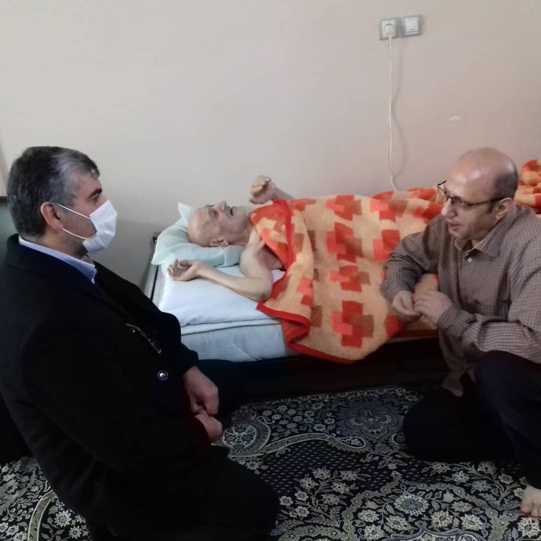 دﯾﺪار ﺑﺎ ۴۰ ﺑﺎزﻧﺸﺴﺘه و مستمری بگیر توسط دفترنمایندگی جنوب شرق کانون تهران بزرگ