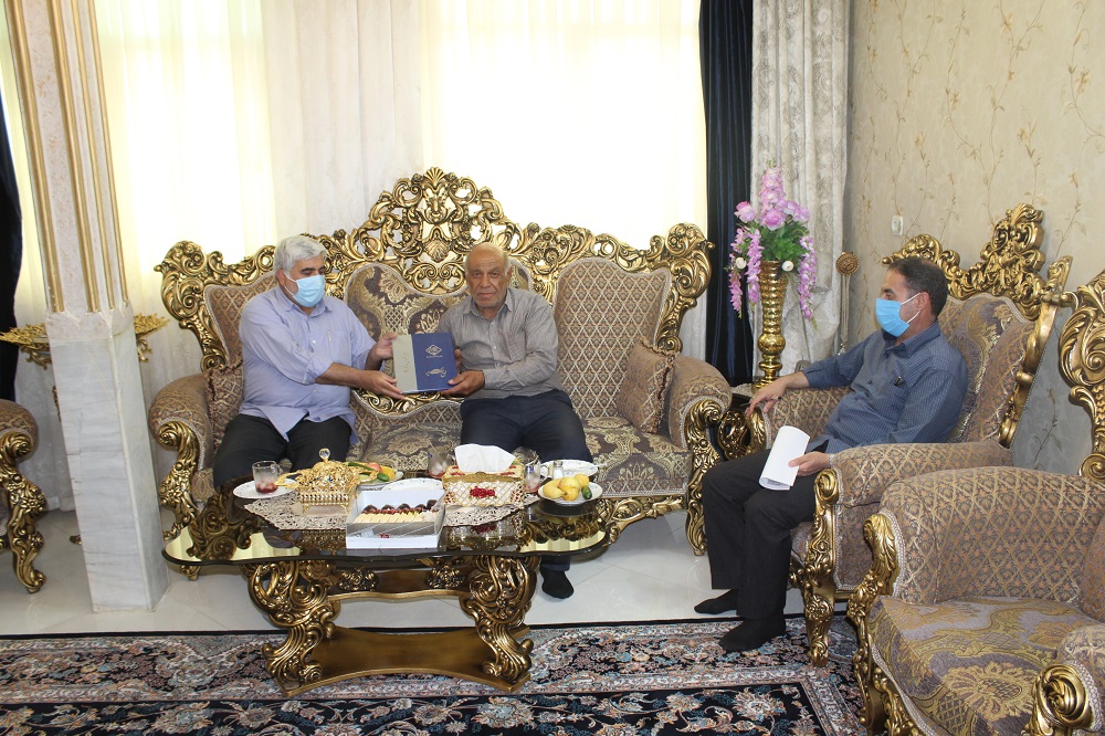 دیدار با بازنشسته جناب آقای علیرضا تاجیک خاوه دیدار با بازنشسته جناب آقای علیرضا تاجیک خاوه