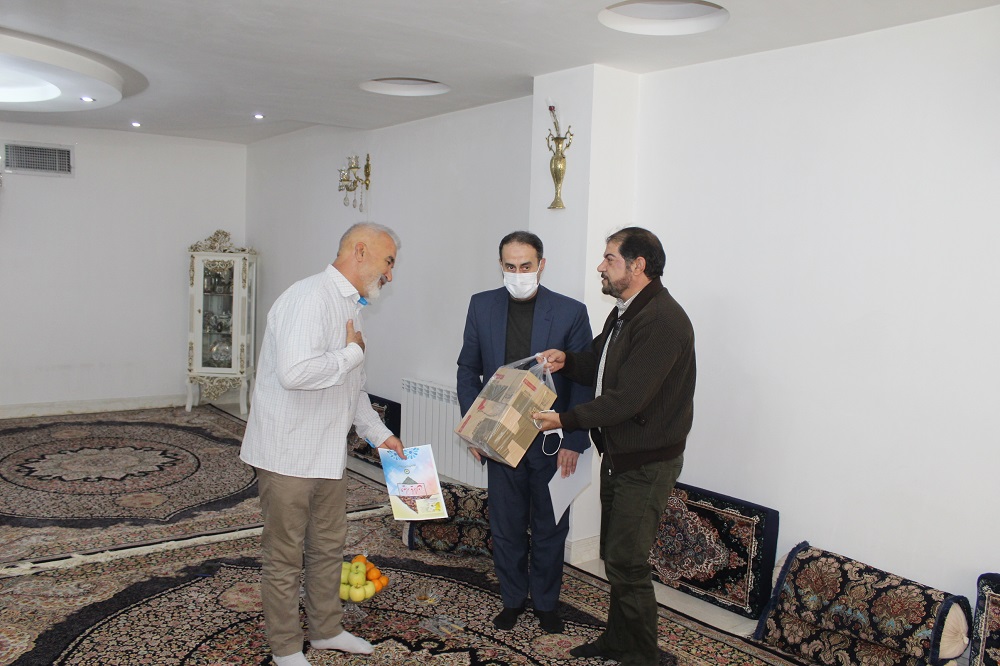 دیدار با بازنشسته جناب آقای محمد منتی فرد دیدار با بازنشسته جناب آقای محمد منتی فرد