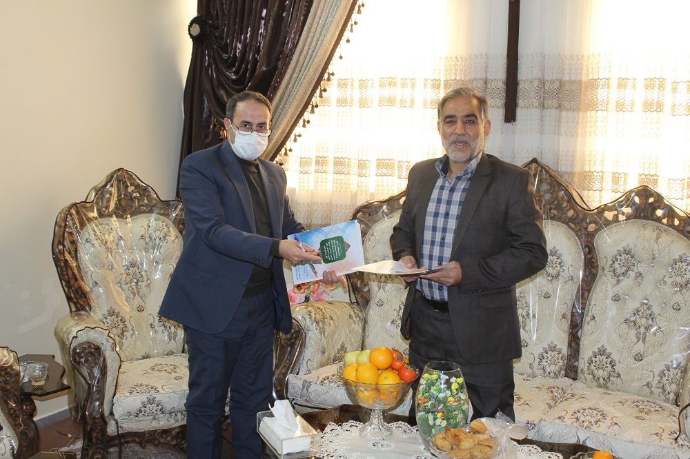 دیدار با بازنشسته جناب آقای سیدهاشم حسینی دیدار با بازنشسته جناب آقای سیدهاشم حسینی