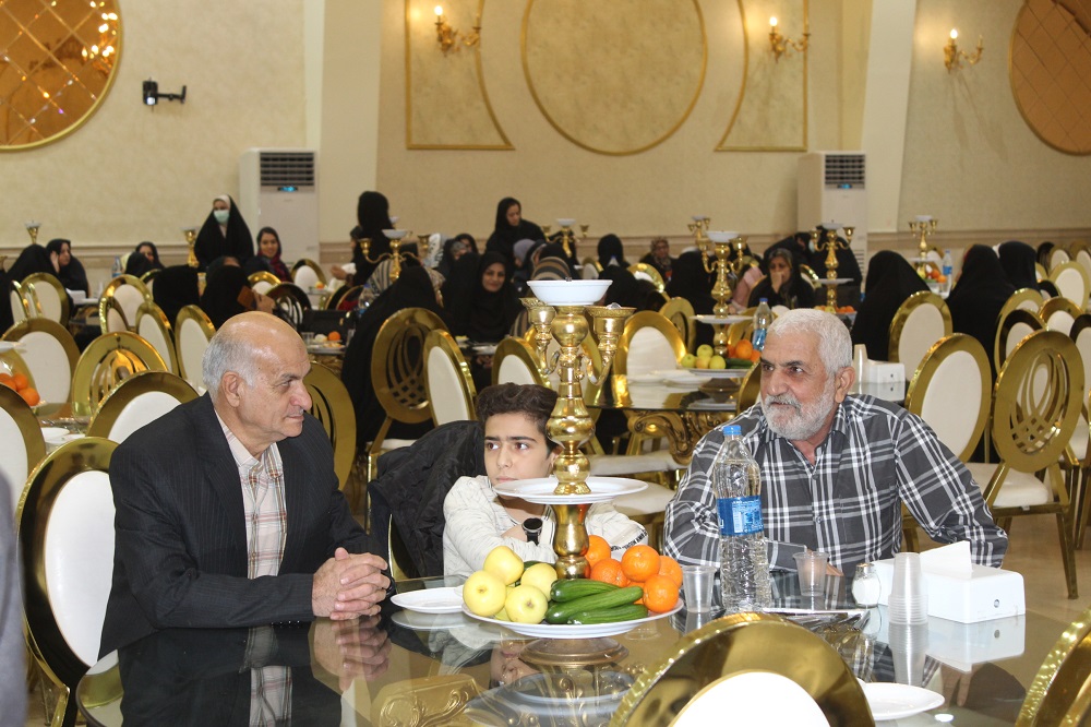 برگزاری مراسم ضیافت خانوادگی و برنامه تبیین شهرستان ورامین با حضور 61 بازنشسته و خانواده آنها برگزاری مراسم ضیافت خانوادگی و برنامه تبیین شهرستان ورامین با حضور 61 بازنشسته و خانواده آنها