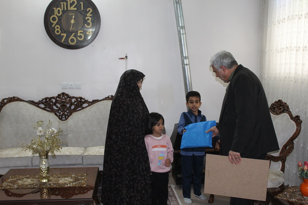 دیدار با 10 بازنشسته و مستمری بگیر در شهرستان ورامین دیدار با 10 بازنشسته و مستمری بگیر در شهرستان ورامین