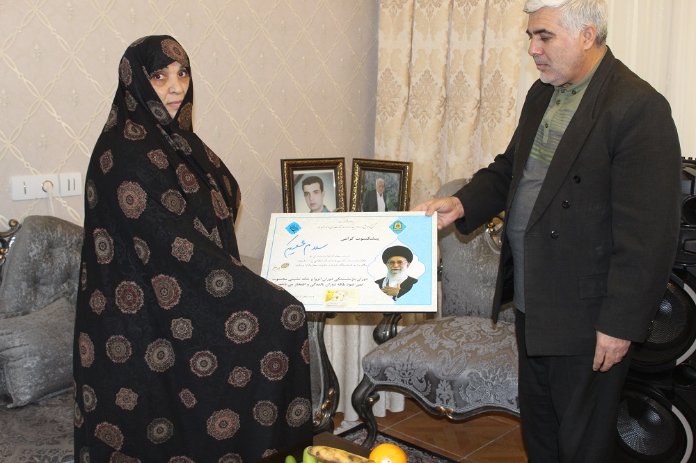 دیدار با 10 بازنشسته و مستمری بگیر در شهرستان ورامین دیدار با 10 بازنشسته و مستمری بگیر در شهرستان ورامین