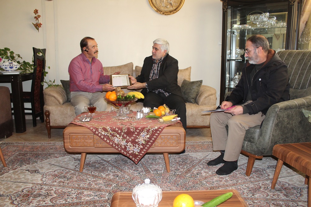 دیدار با ۲ بازنشسته در شهرستان ورامین دیدار با ۲ بازنشسته در شهرستان ورامین