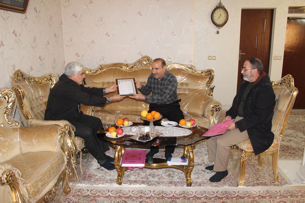 دیدار با ۲ بازنشسته در شهرستان ورامین دیدار با ۲ بازنشسته در شهرستان ورامین