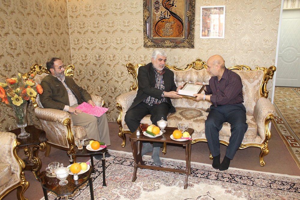 دیدار 2 بازنشسته در شهرستان ورامین دیدار 2 بازنشسته در شهرستان ورامین