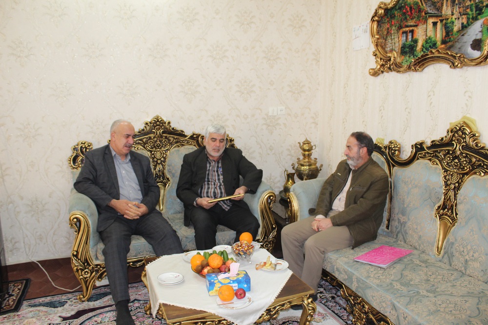 دیدار 2 بازنشسته در شهرستان ورامین دیدار 2 بازنشسته در شهرستان ورامین