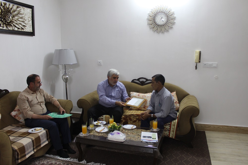 دیدار با 2 بازنشسته در شهرستان قرچک دیدار با 2 بازنشسته در شهرستان قرچک