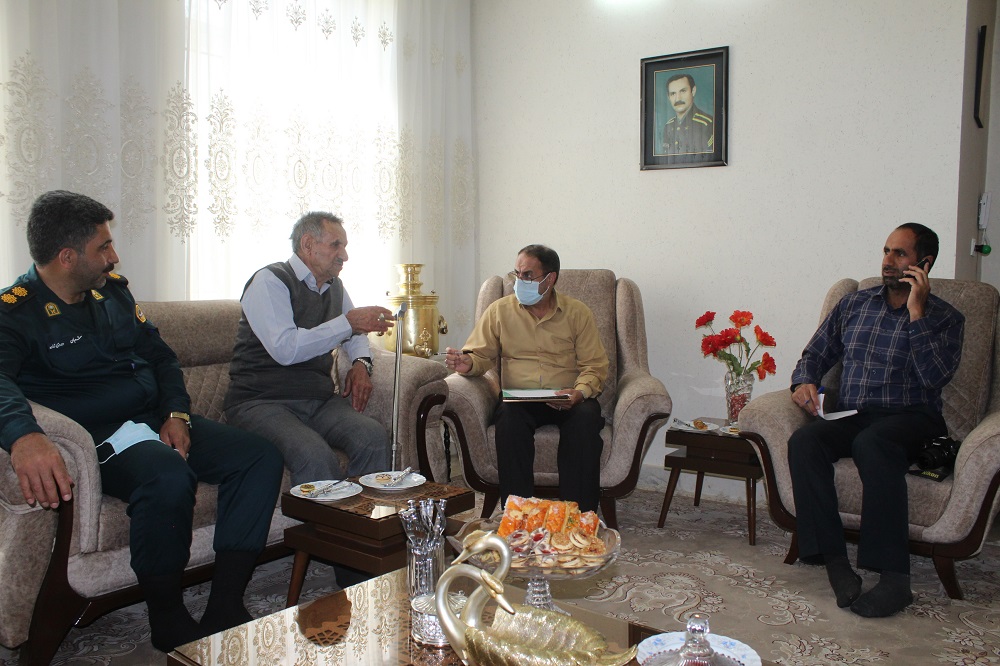 دیدار با 8 بازنشسته در شهرستان فیروزکوه دیدار با 8 بازنشسته در شهرستان فیروزکوه