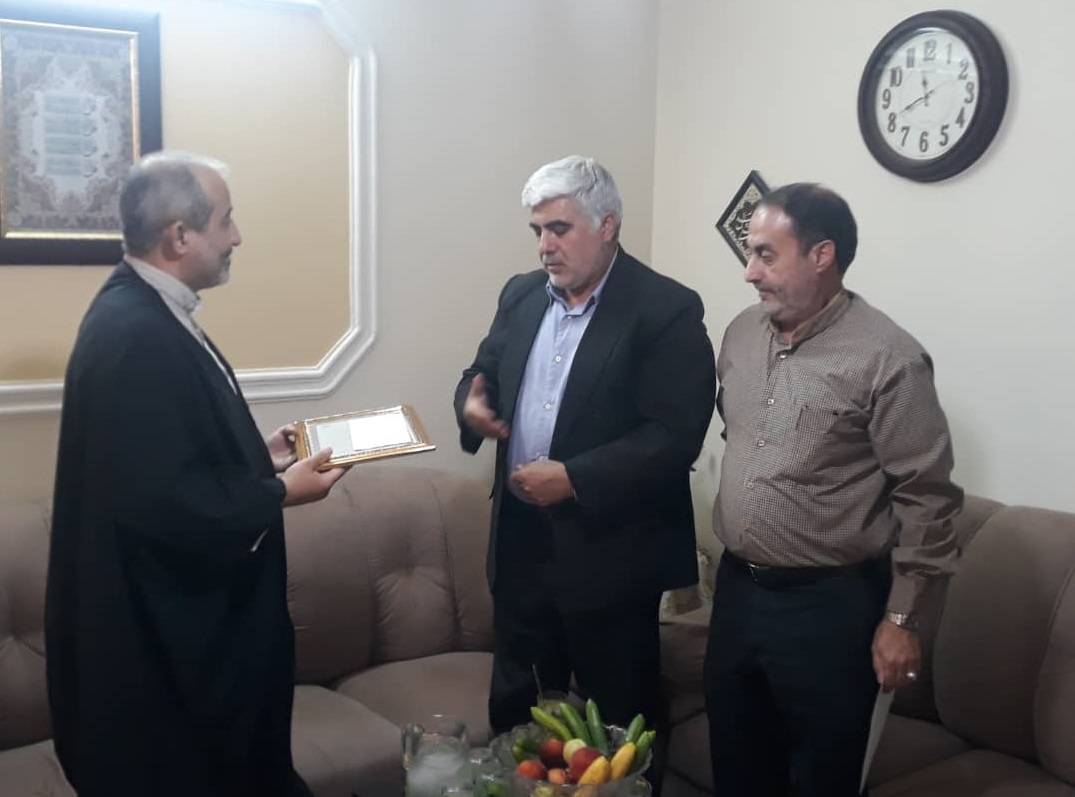 دیدار با 2 بازنشسته روحانی در شهرستان ورامین دیدار با 2 بازنشسته روحانی در شهرستان ورامین