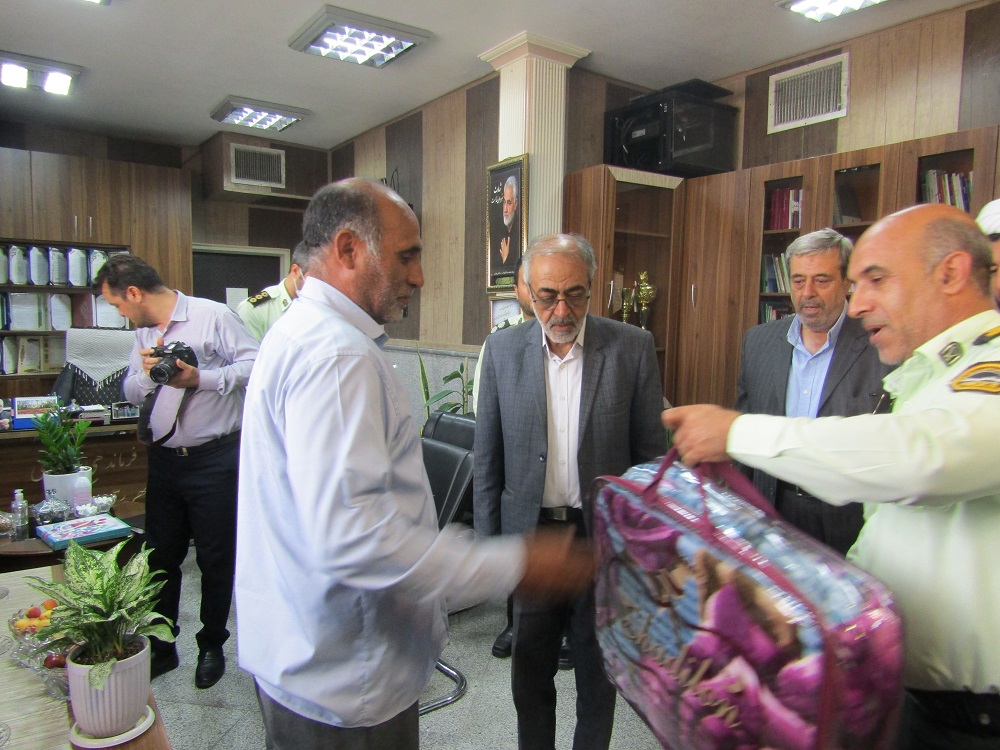 تجلیل از بازنشستگان در شهرستان پاکدشت تجلیل از بازنشستگان در شهرستان پاکدشت