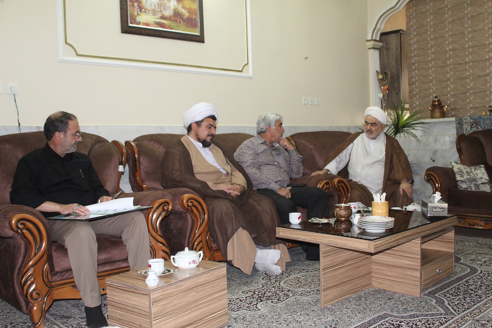 دیدار با 2 بازنشسته در شهرستان ورامین دیدار با 2 بازنشسته در شهرستان ورامین