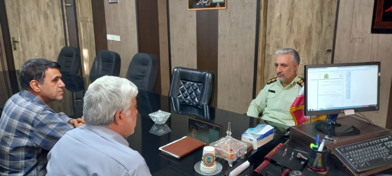 جلسه با معاونت تربیت و آموزش فرمانده انتظامی شرق استان تهران جلسه با معاونت تربیت و آموزش فرمانده انتظامی شرق استان تهران