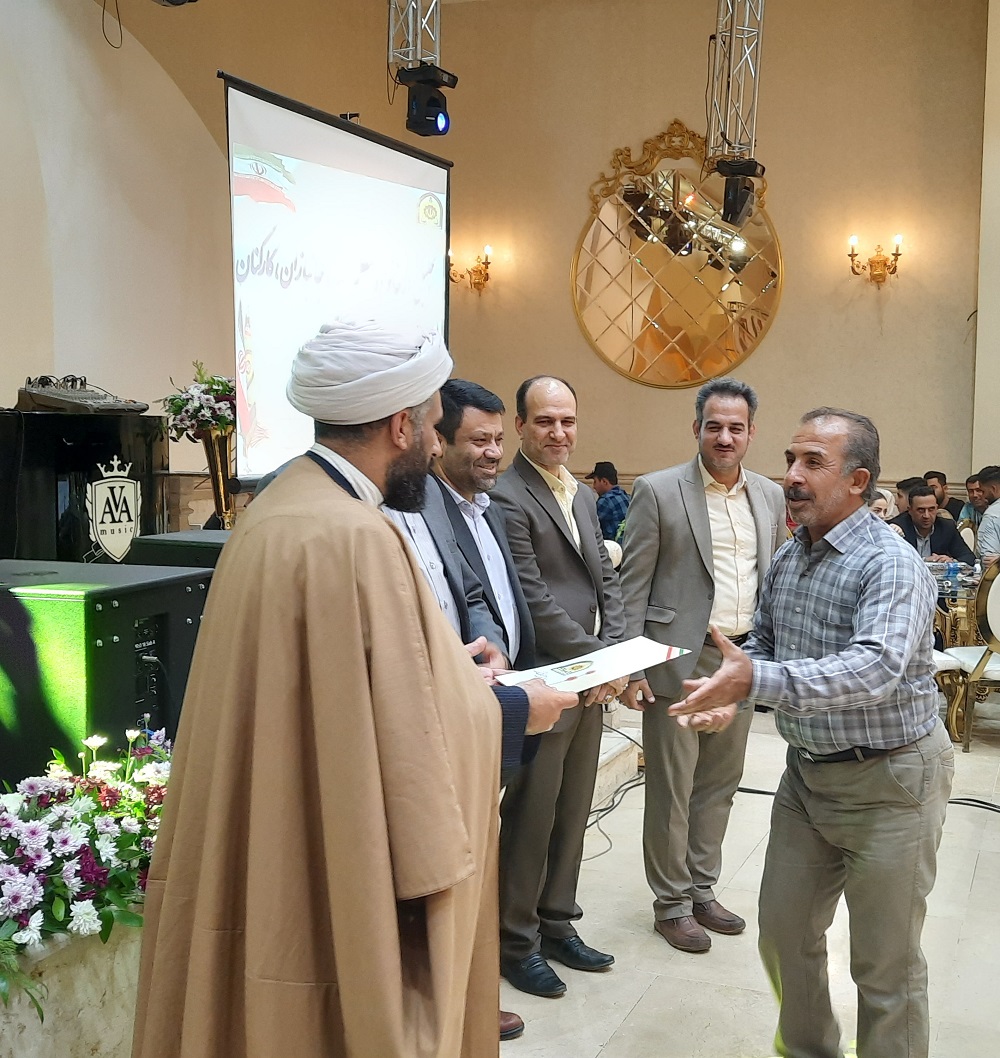 برگزاری ضیافت خانوادگی به مناسبت هفته فراجا برگزاری ضیافت خانوادگی به مناسبت هفته فراجا