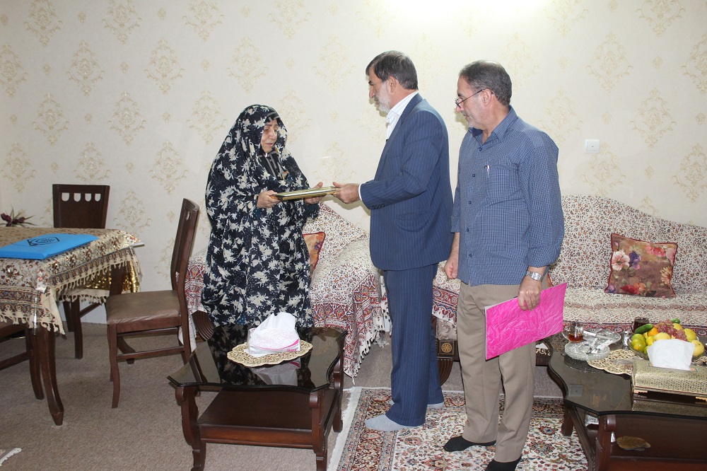 دیدار با 3 بازنشسته در شهرستان ورامین دیدار با 3 بازنشسته در شهرستان ورامین