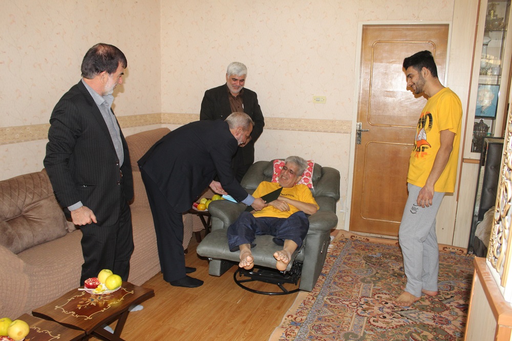 دیدار رئیس کانون بازنشستگان انتظامی با بازنشسته محسن فلاحتی دیدار رئیس کانون بازنشستگان انتظامی با بازنشسته محسن فلاحتی