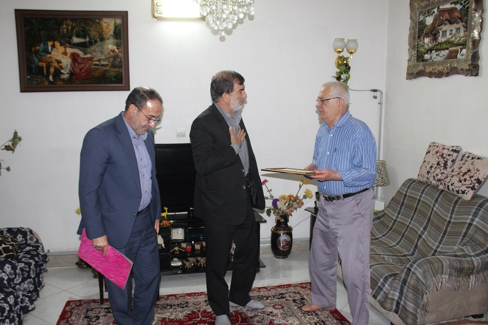 دیدار با ۳ بازنشسته در شهرستان ورامین دیدار با ۳ بازنشسته در شهرستان ورامین