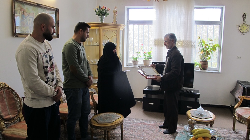 تکریم و دلجویی از خانواده بازنشستگان متوفی در شهرستان دماوند تکریم و دلجویی از خانواده بازنشستگان متوفی در شهرستان دماوند