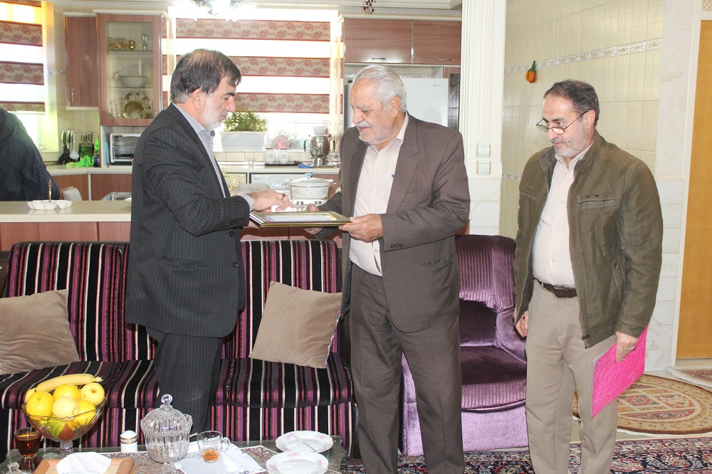 دیدار با ۳ بازنشسته در شهرستان ورامین دیدار با ۳ بازنشسته در شهرستان ورامین