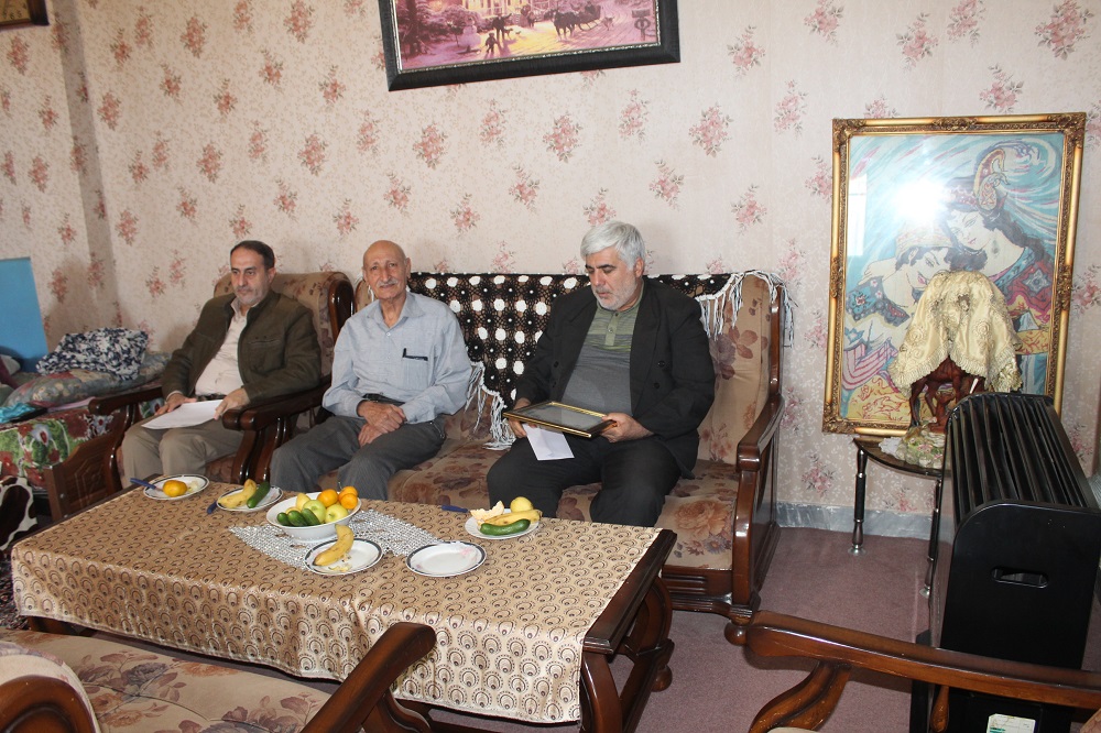 دیدار با ۳ بازنشسته در شهرستان ورامین دیدار با ۳ بازنشسته در شهرستان ورامین