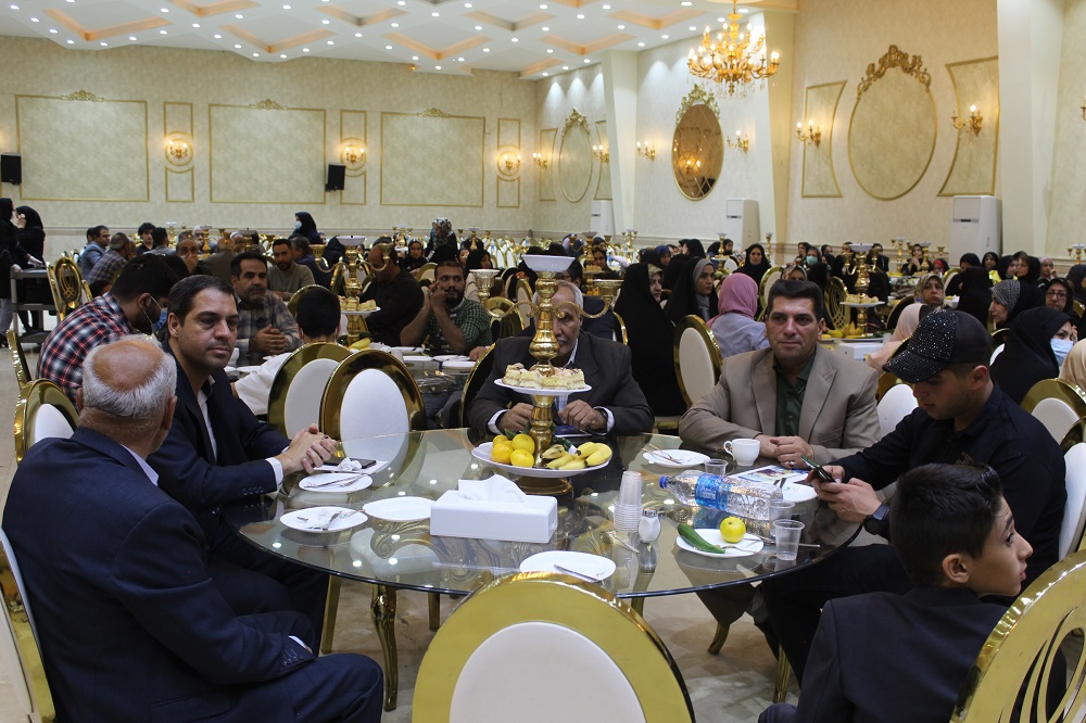 برگزاری مراسم ضیافت خانوادگی شهرستان ورامین با حضور 150بازنشسته و خانواده آنها برگزاری مراسم ضیافت خانوادگی شهرستان ورامین با حضور 150بازنشسته و خانواده آنها