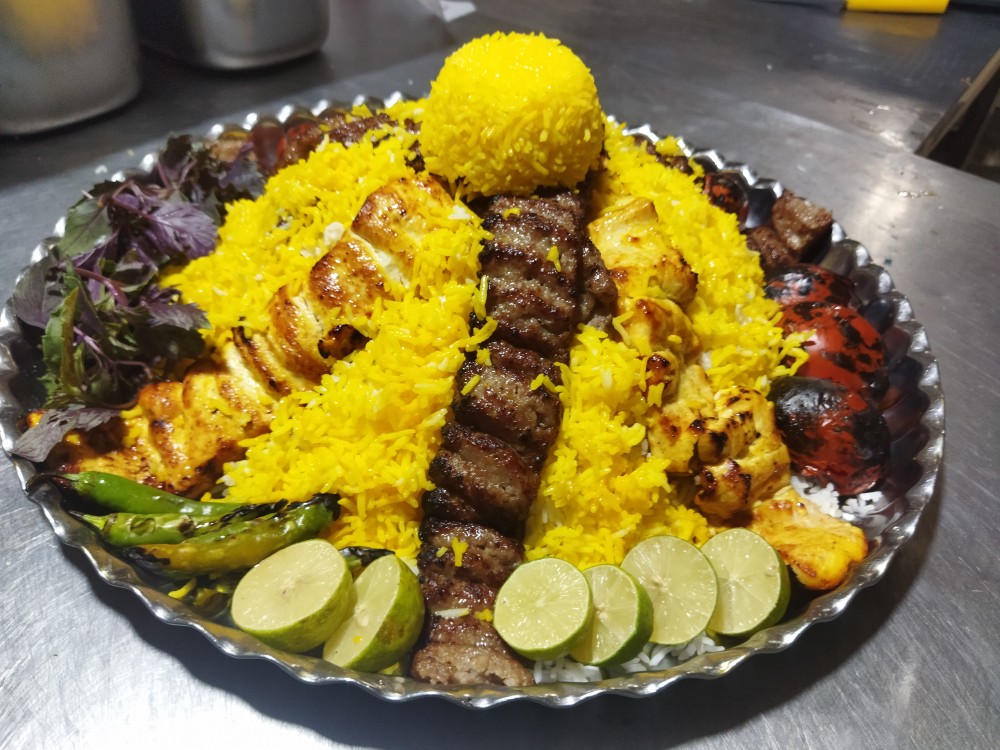 تفاهم نامه با باغ رستوران برکه در شهرستان ورامین تفاهم نامه با باغ رستوران برکه در شهرستان ورامین