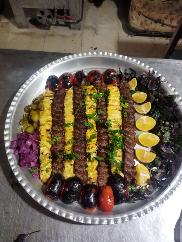 تفاهم نامه با باغ رستوران برکه در شهرستان ورامین تفاهم نامه با باغ رستوران برکه در شهرستان ورامین