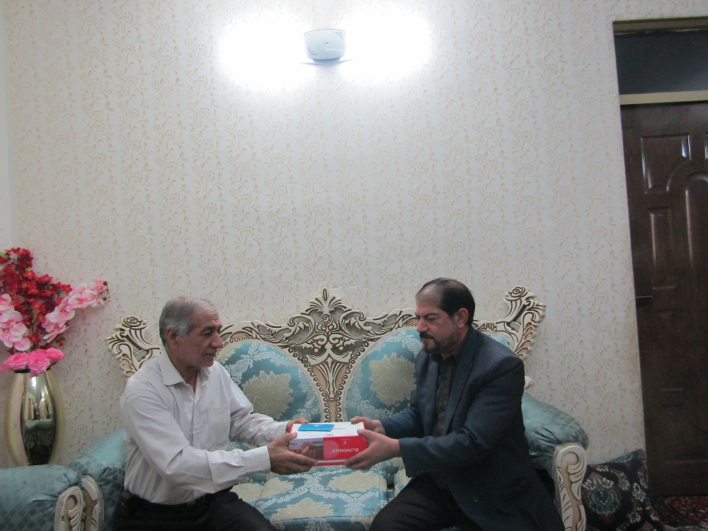 دیدار با چهار تن از بازنشسته ها در شهرستان پاکدشت دیدار با چهار تن از بازنشسته ها در شهرستان پاکدشت