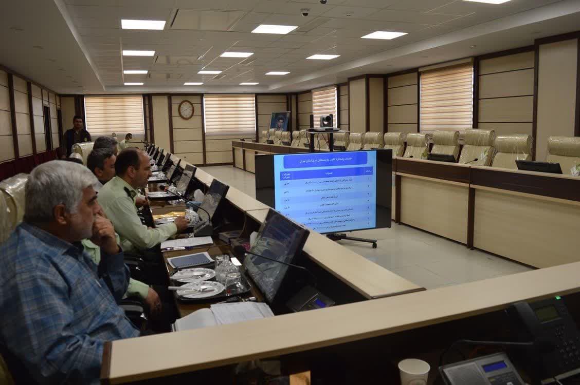 جلسه قرارگاه تابان با حضور فرمانده انتظامی شرق استان تهران برگزار شد جلسه قرارگاه تابان با حضور فرمانده انتظامی شرق استان تهران برگزار شد