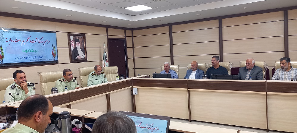 تکریم از بازنشستگان به مناسبت روز خانواده تکریم از بازنشستگان به مناسبت روز خانواده