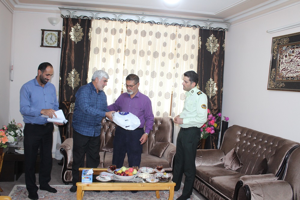 دیدار با 8 بازنشسته در شهرستان فیروزکوه دیدار با 8 بازنشسته در شهرستان فیروزکوه