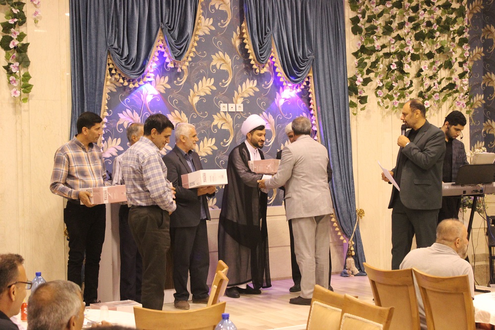 برگزاری ضیافت کانون بازنشستگان شرق استان تهران با حضور 100عضو به همراه خانواده برگزاری ضیافت کانون بازنشستگان شرق استان تهران با حضور 100عضو به همراه خانواده