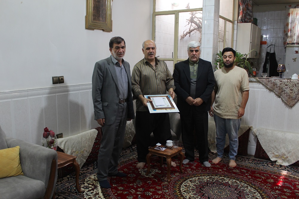 دیدار با 2 بازنشسته در شهرستان ورامین دیدار با 2 بازنشسته در شهرستان ورامین