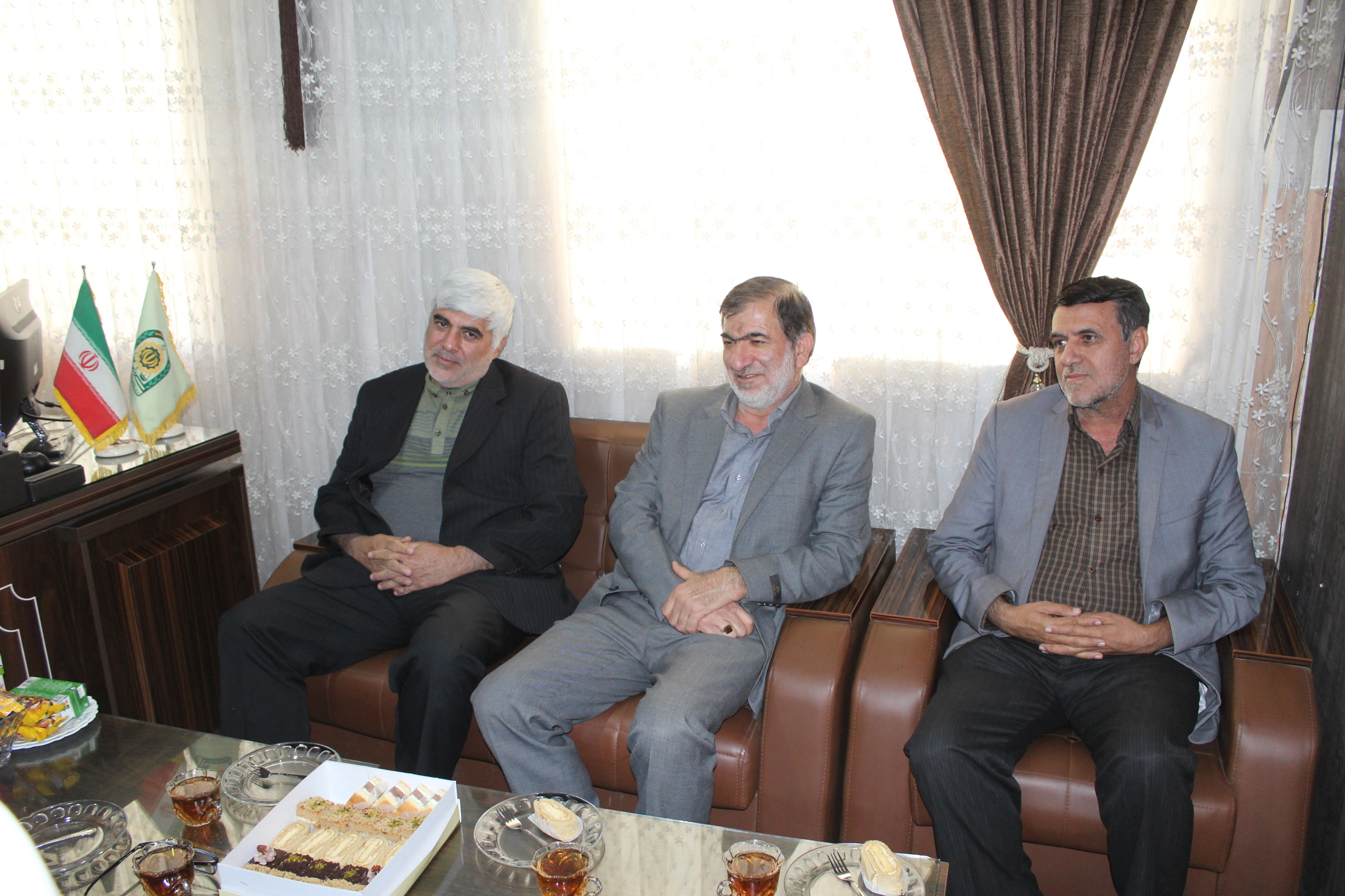 دیدار رئیس کانون شرق استان تهران با فرمانده انتظامی شهرستان پیشوا دیدار رئیس کانون شرق استان تهران با فرمانده انتظامی شهرستان پیشوا