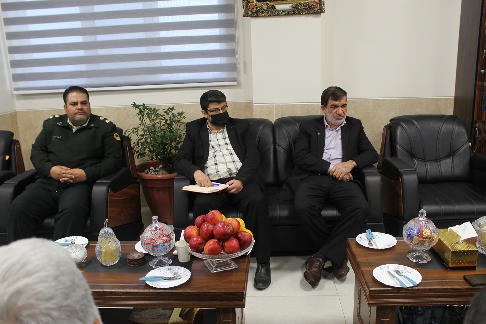 بازدید رییس کانون بازنشستگان انتظامی از ساختمان در حال احداث کانون شرق استان تهران بازدید رییس کانون بازنشستگان انتظامی از ساختمان در حال احداث کانون شرق استان تهران