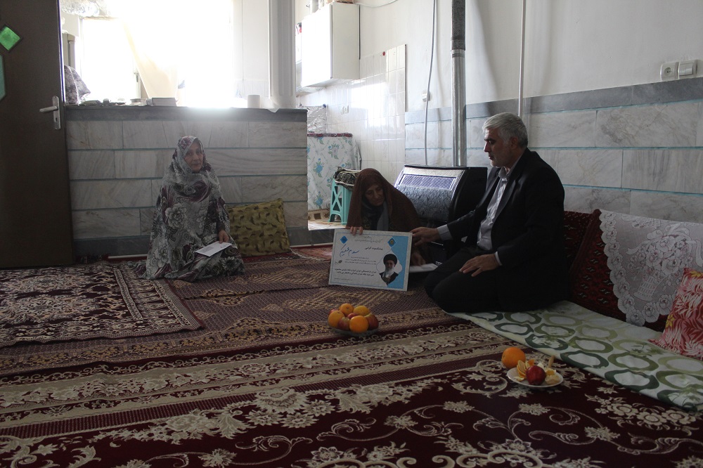 دیدار با 4 مستمری بگیر و یک بازنشسته در شهرستان ورامین دیدار با 4 مستمری بگیر و یک بازنشسته در شهرستان ورامین