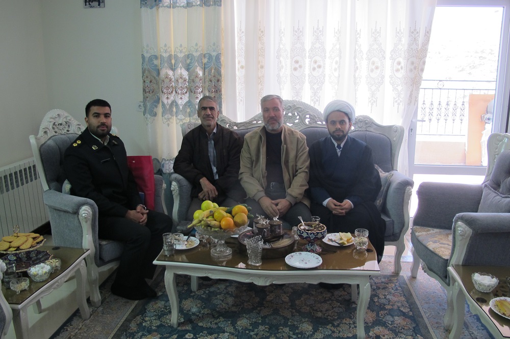 دیدار با 2 بازنشسته در شهرستان دماوند دیدار با 2 بازنشسته در شهرستان دماوند