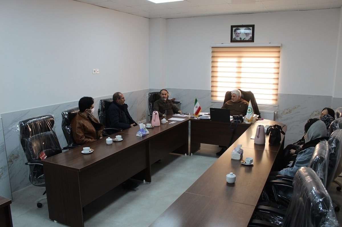 تکریم از پیشکسوتان و مستمری بگیران در شهرستان ورامین