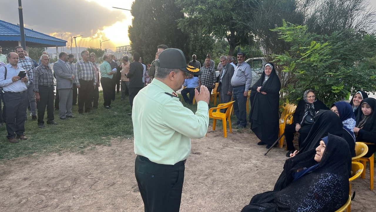 دورهمی ورزشی پیشکسوتان فراجا و خانواده های آنان دورهمی ورزشی پیشکسوتان فراجا و خانواده های آنان