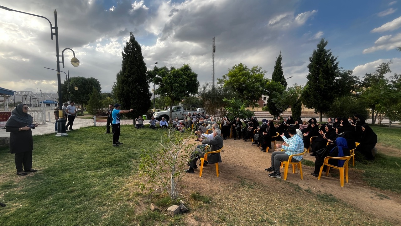 دورهمی ورزشی پیشکسوتان فراجا و خانواده های آنان دورهمی ورزشی پیشکسوتان فراجا و خانواده های آنان