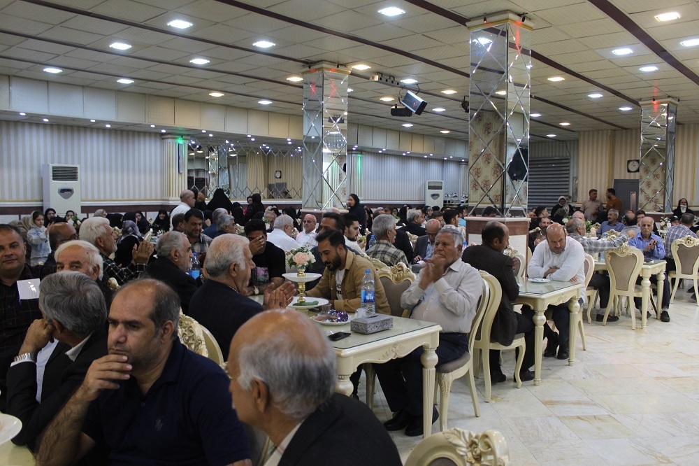 برگزاری مراسم ضیافت خانوادگی پیشکسوتان شهرستان ورامین برگزاری مراسم ضیافت خانوادگی پیشکسوتان شهرستان ورامین