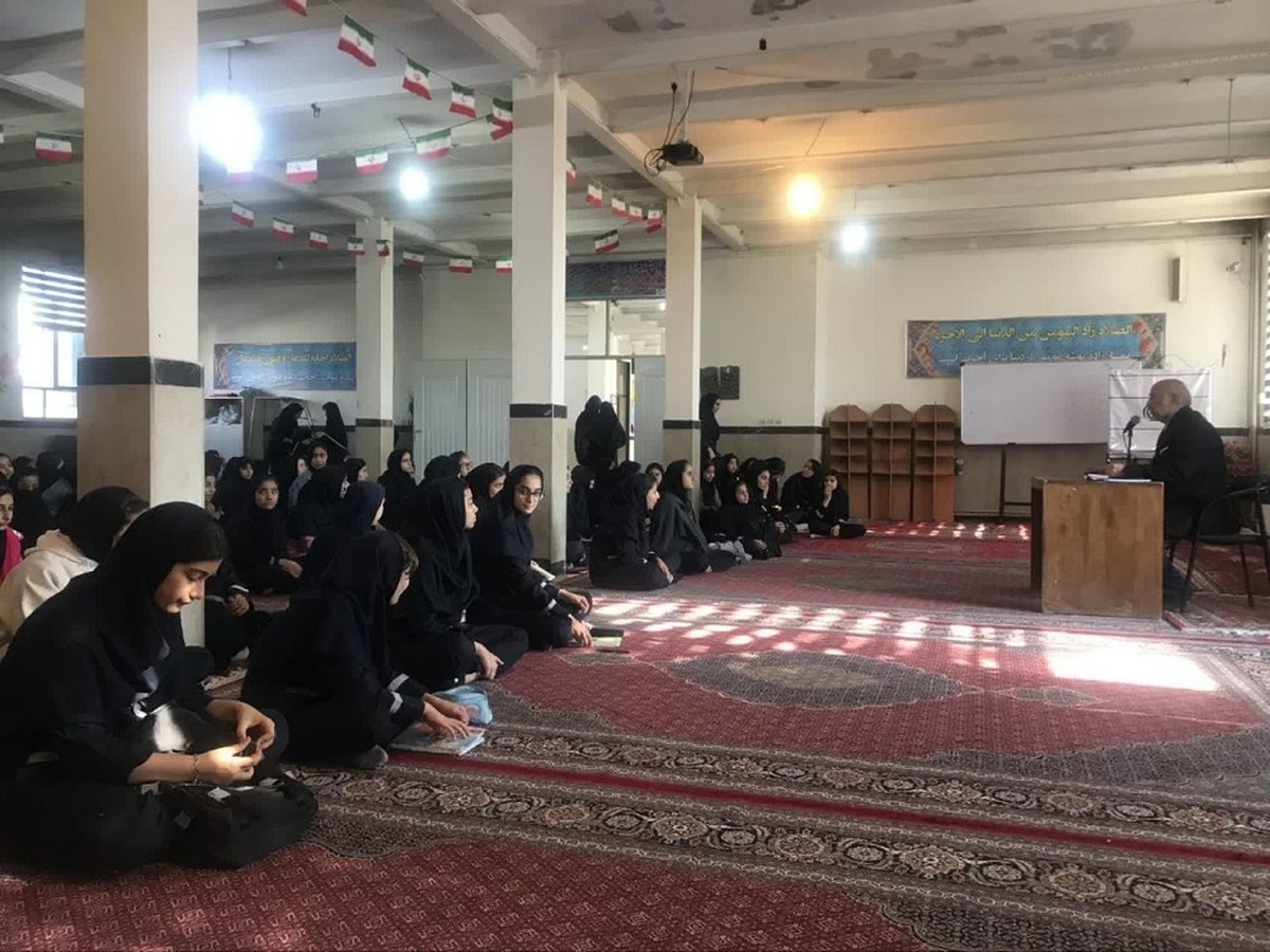 برگزاری کلاس بیان تجربیات و پیشگیری از آسیب های اجتماعی