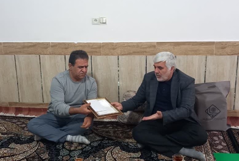 دیدار با 4بازنشسته شهرستان ورامین دیدار با 4بازنشسته شهرستان ورامین