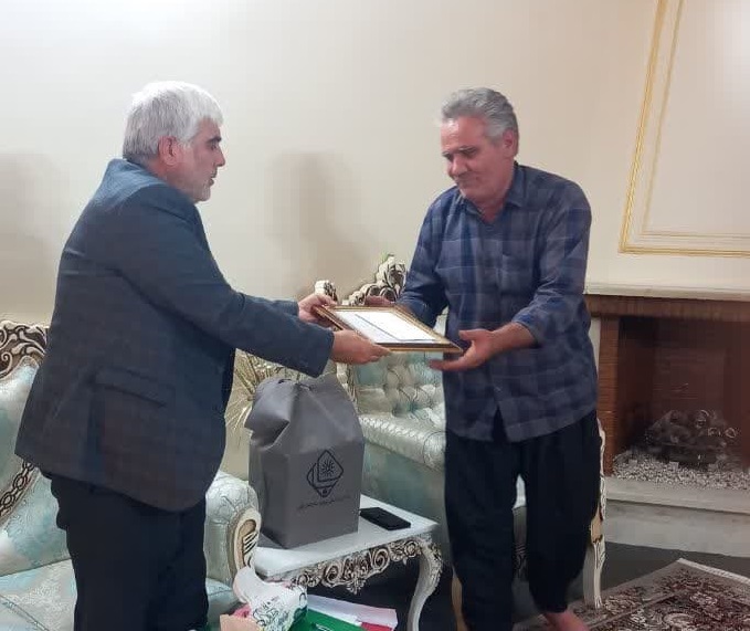 دیدار با 4بازنشسته شهرستان ورامین دیدار با 4بازنشسته شهرستان ورامین