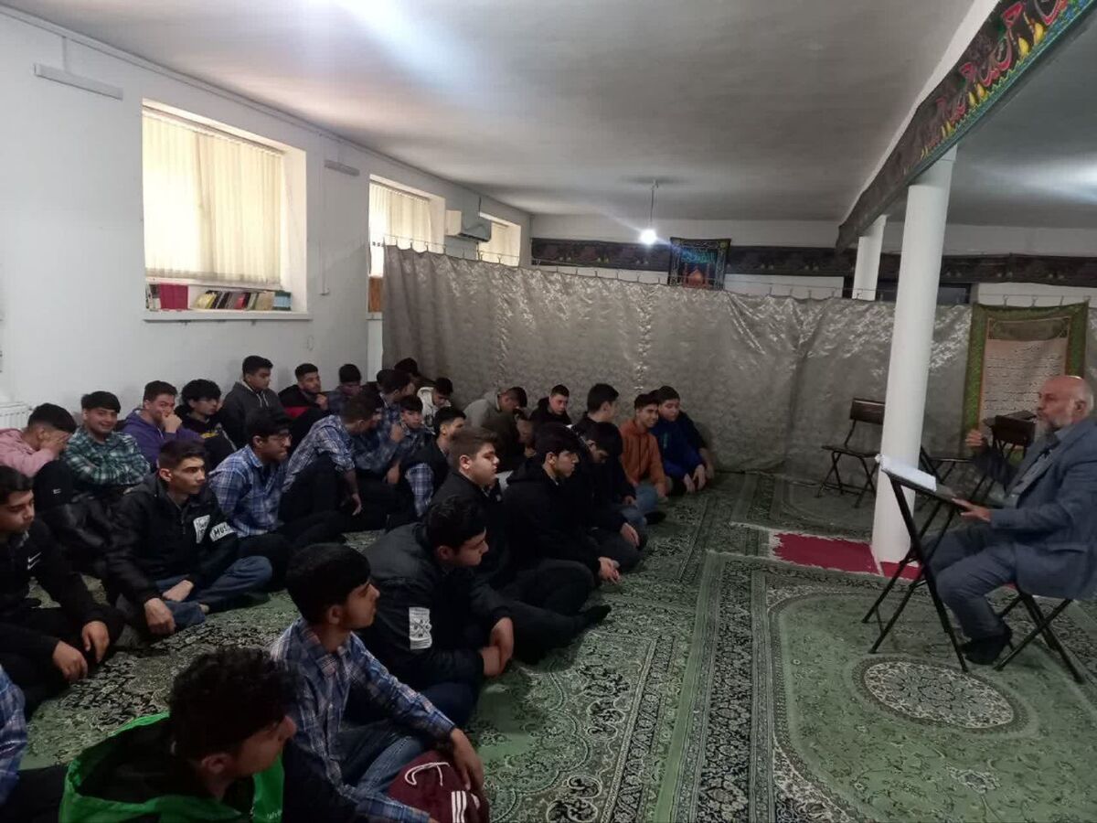 برگزاری کلاس پیشگیری از آسیب های اجتماعی