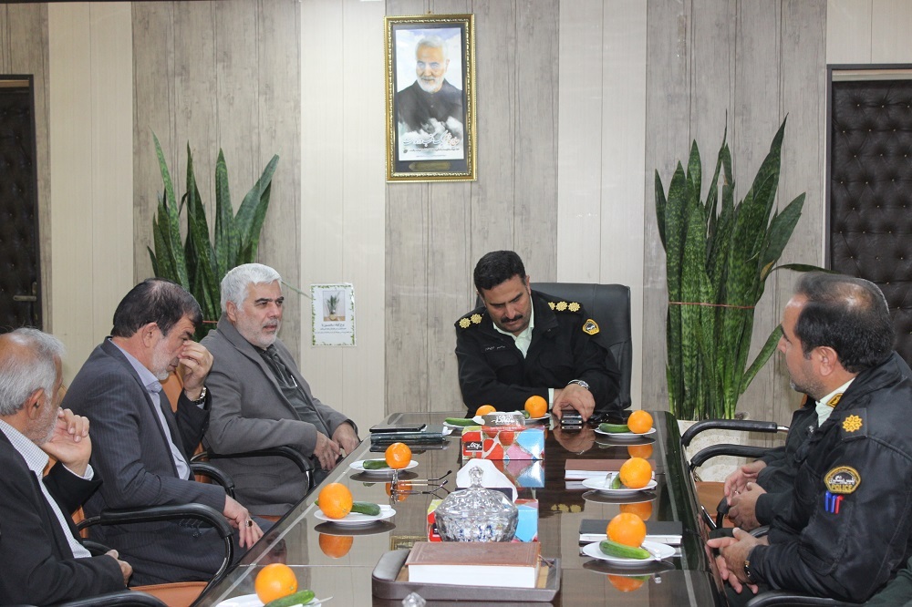 دیدار نوروزی و هم اندیشی رئیس کانون بازنشستگان شرق استان تهران با فرمانده انتظامی شهرستان ورامین دیدار نوروزی و هم اندیشی رئیس کانون بازنشستگان شرق استان تهران با فرمانده انتظامی شهرستان ورامین